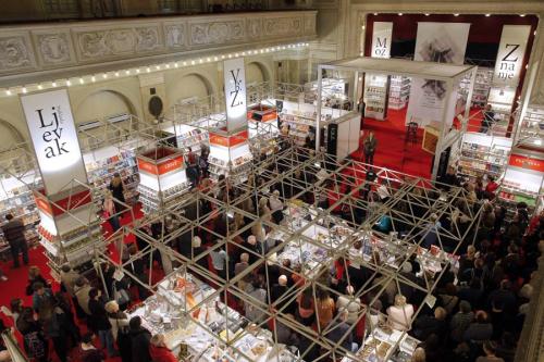 Книжная ярмарка в Пуле