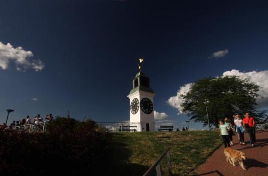 Сербский Нови-Сад в солнечный день