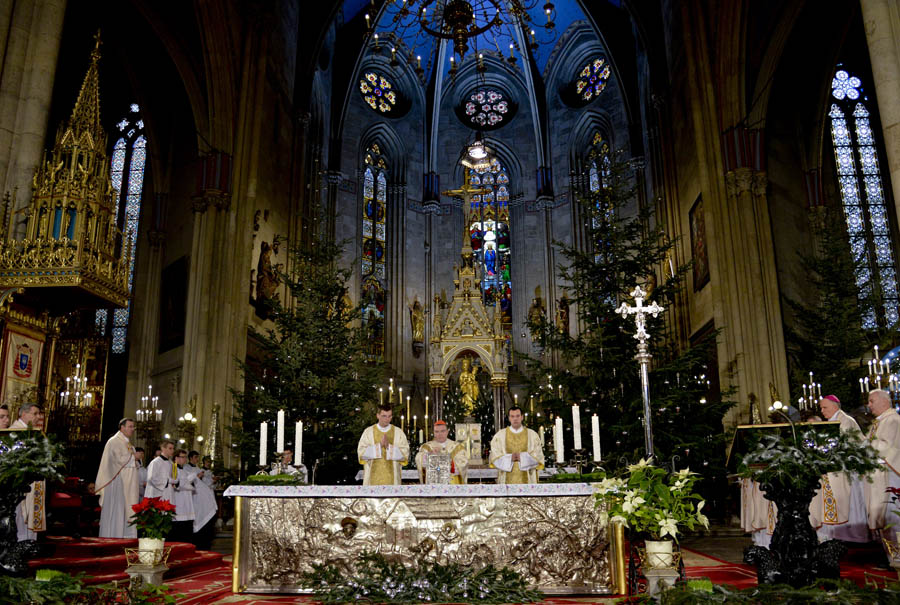 Рождественская месса в Загребском соборе