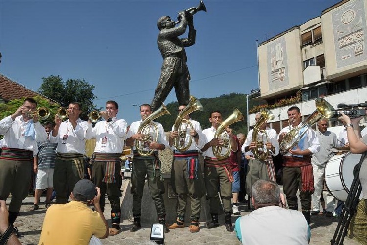 Фестиваль трубачей в Гуче. Фото: Visitserbiabelgrade.com, архив