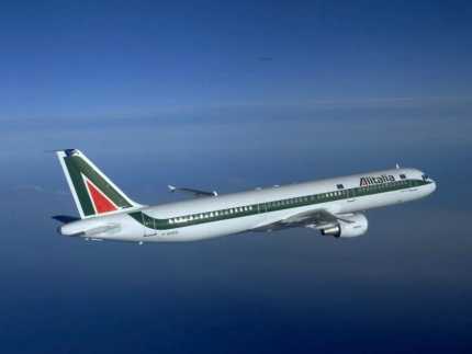 С 29 апреля Alitalia запускает рейсы в Черногорию Итальянская авиакомпания Alitalia запускает рейсы из Рима в Подгорицу. Фото: Cdm.me