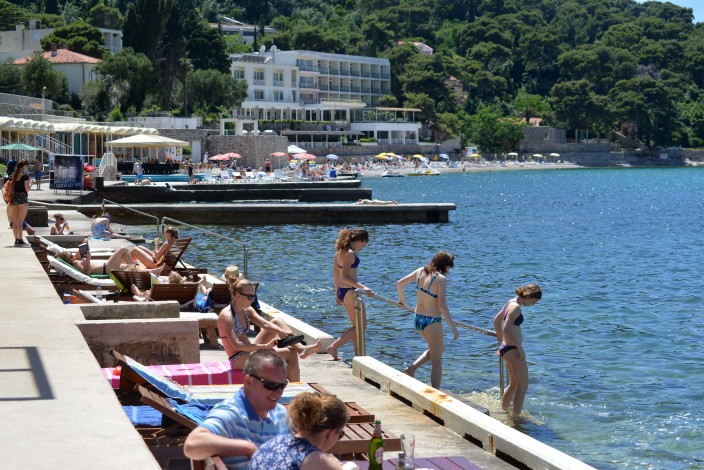 Пляж "Лапад" в Дубровнике в июне 2016 г. 