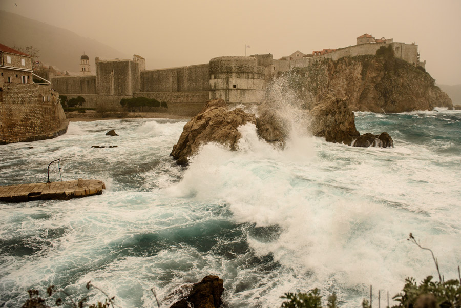 Штормовая погода в Дубровнике в марте 2016 г. 