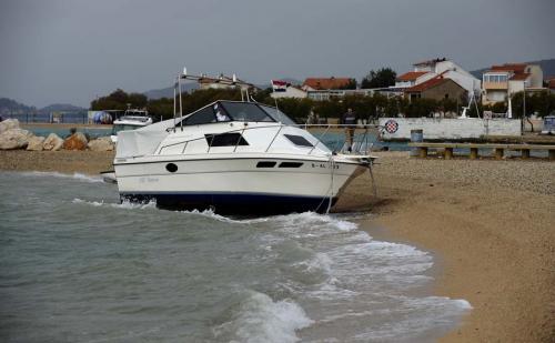 Последствия ветра на побережье Хорватии