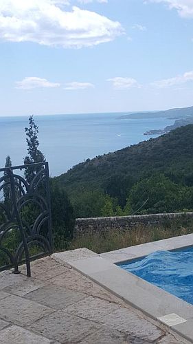 Продажа виллы в Черногории с панорамным видом на море, в Близикуче