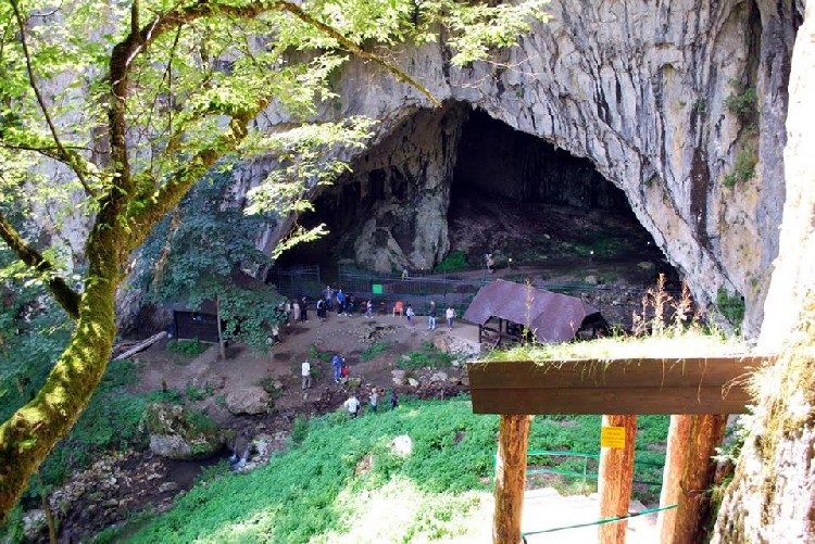 Пещера Стопича в Западной Сербии