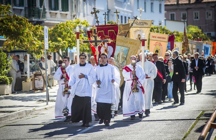 Крестный ход в честь дня святого Михаила в Шибенике