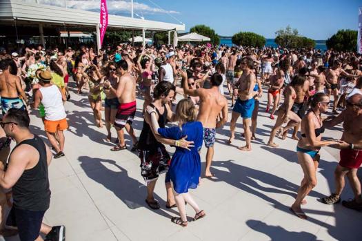 Фестиваль сальсы в Ровине. Фото: Jutarnji.hr, Danijela Peracic, CROPIX Фестиваль сальсы в городе Ровинь