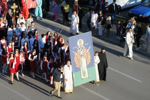 Крестный ход в День Святого Василия Острожского в Никшиче