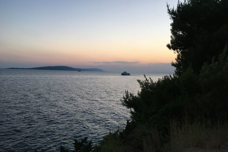 Макарская ривьера вечером