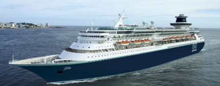 В Котор прибыл круизный лайнер Pullmantur Sovereign Круизный лайнер Pullmantur Sovereign. Фото: Cdm.me