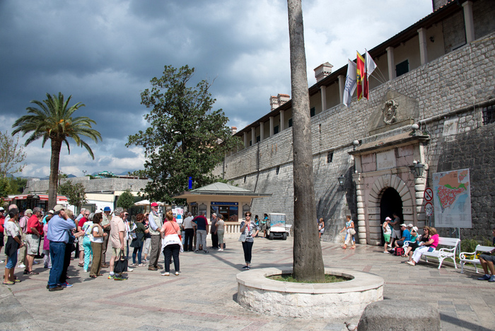 Морские ворота в Старом городе Котора
