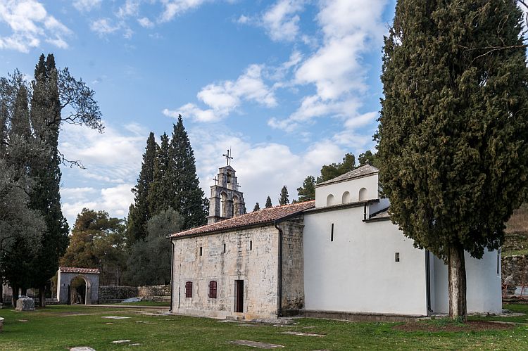 Церковь Св. Георгия в Подгорице - старейший действующий храм в Черногории
