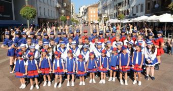 Выступление мажореток в хорватской Риеке