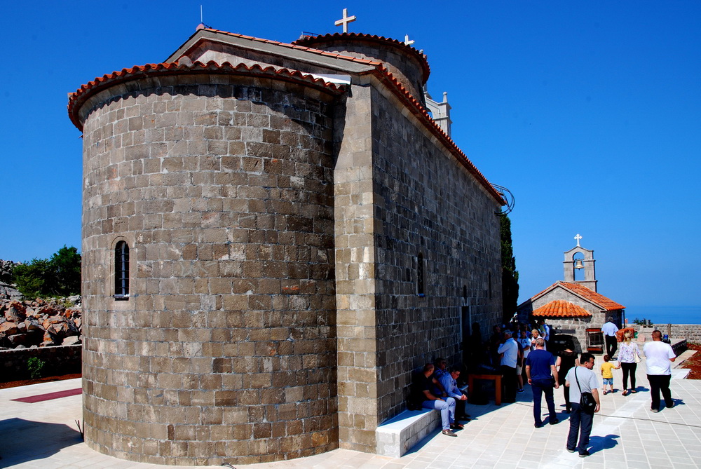 Освящение церкви Св. Илии в черногорском селе Загора