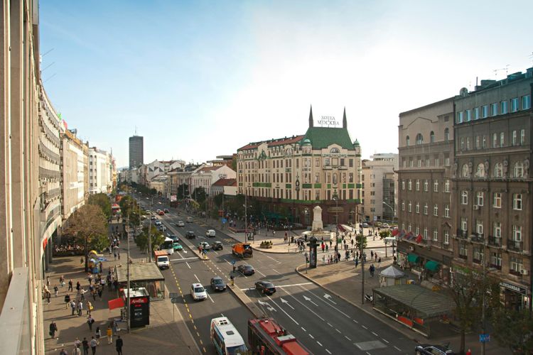 Центр Белграда в октябре