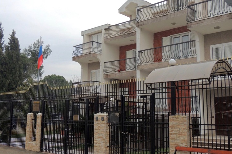С 1 июня возобновляет работу консульский отдел посольства России в Черногории
