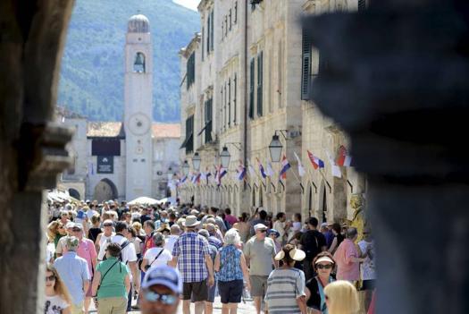 Туристы в Дубровнике