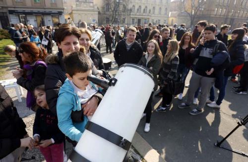 Наблюдение за затмением солнца в Хорватии