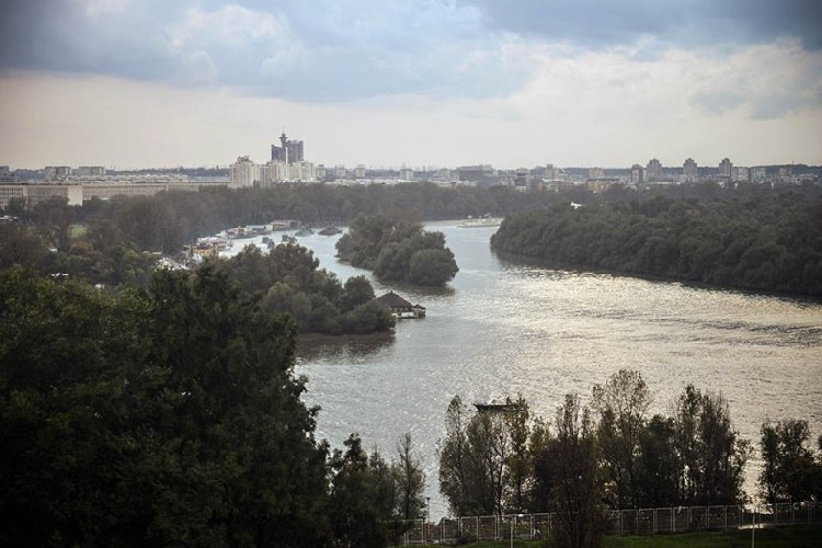 Слияние рек Сава и Дунай в Белграде