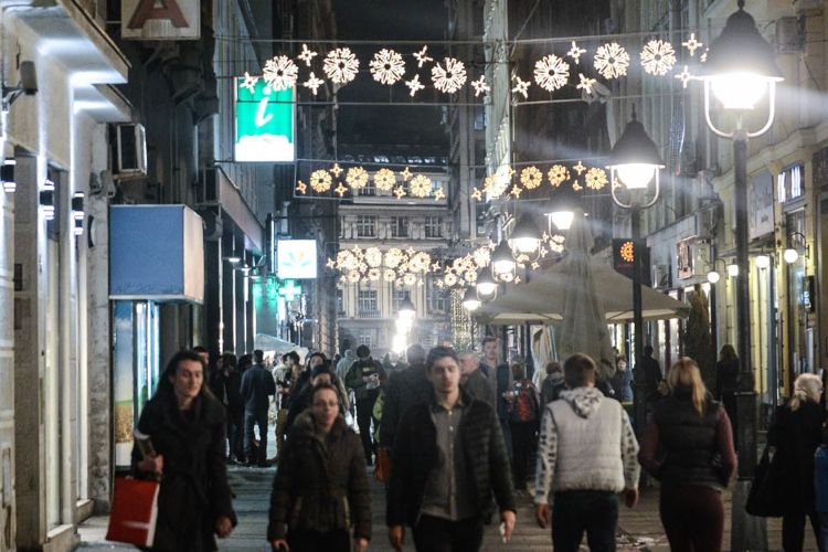 Репетиция запуска новогодней иллюминации в Белграде