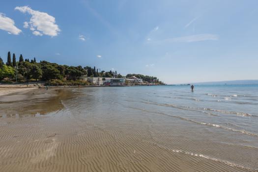 Пляж "Бачвице" в апреле