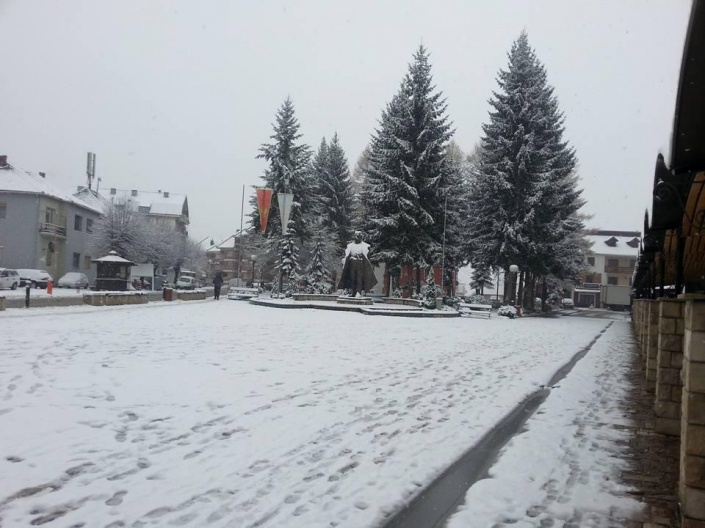 Настоящая зима на севере Черногории - 22 см снежного покрова