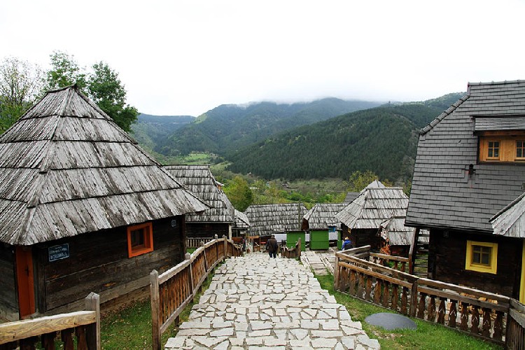 Дрвенград - этнодеревня Эмира Кустурицы на юго-западе Сербии