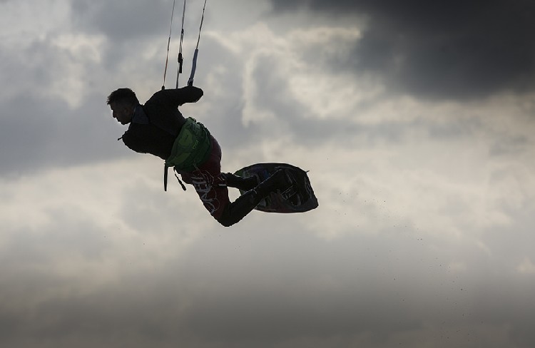 Кайтсерферы в Сплите в феврале 2016 г.