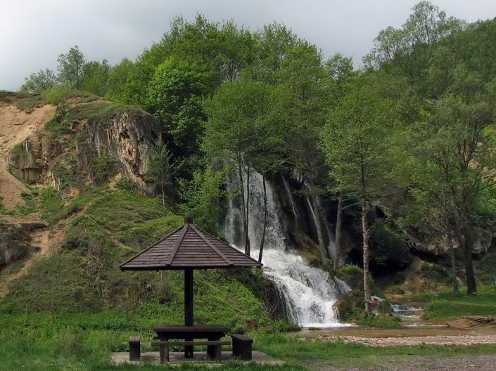 Долина водопада Бигар в Сербии. Фото: Bikerz.bg