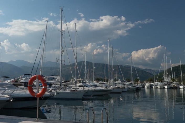 В Черногории введут туристический сбор с морских туристов Марина Porto Montenegro в Тивате. Фото: BalkanPro.ru