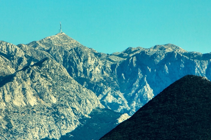 Горный массив Биоково - одна из природных достопримечательностей у побережья Хорватии