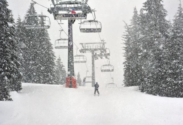 Метель на сербском горнолыжном курорте Копаоник