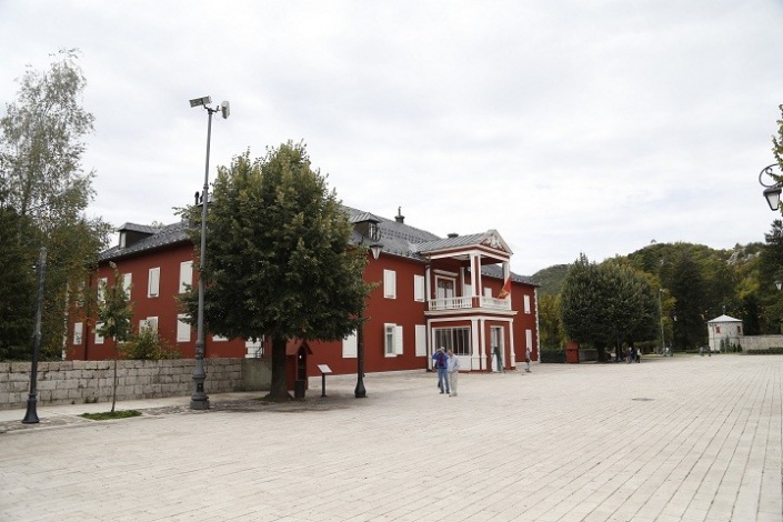 Цетине - один из духовных и культурных центров Черногории
