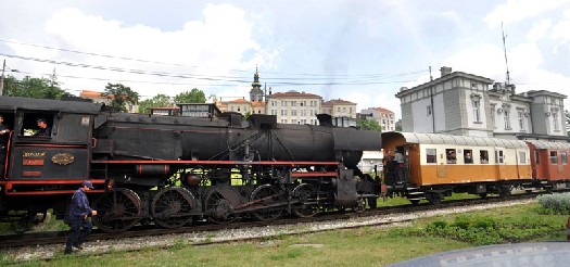 Сербский ретропоезд 