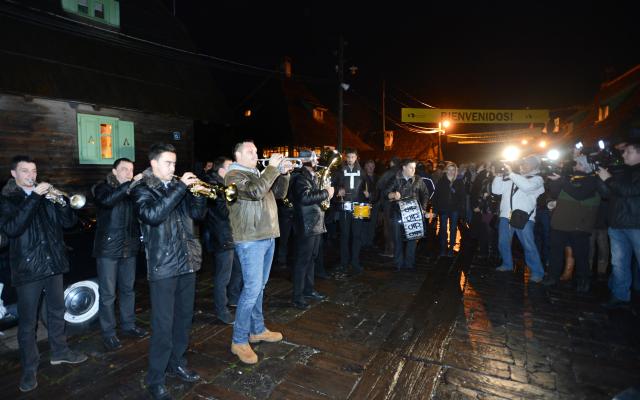 Открытие фестиваля "Кустендорф"