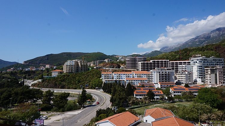 Квартира в Черногории, в Бечичи