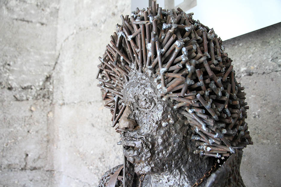 Железный "Джими Хендрикс" на выставке в Белграде 