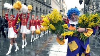 Дефиле мажореток в Белграде