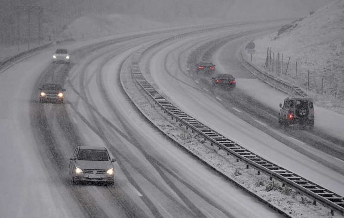 Первый снегопад в Хорватии осенью 2015 г.