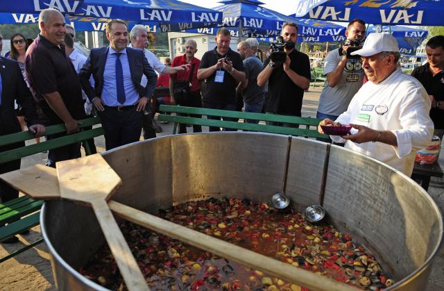 Открытие рыбного фестиваля в Белграде