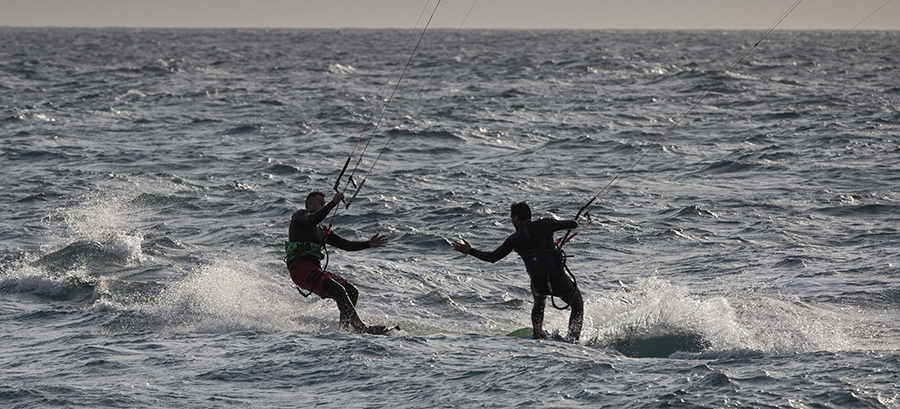 Кайтсерферы в Сплите в феврале 2016 г.