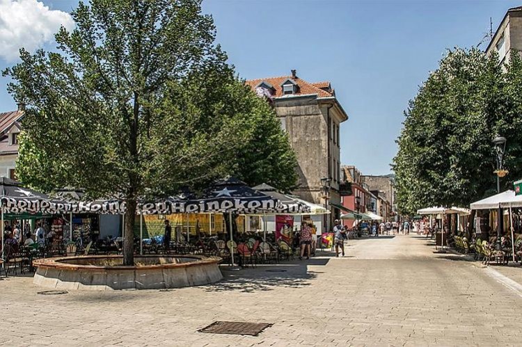 В Цетине с 26 по 28 июля состоится пивной фестиваль Montenegro Beer Fest Город Цетине. Фото: xxzmagazin.com