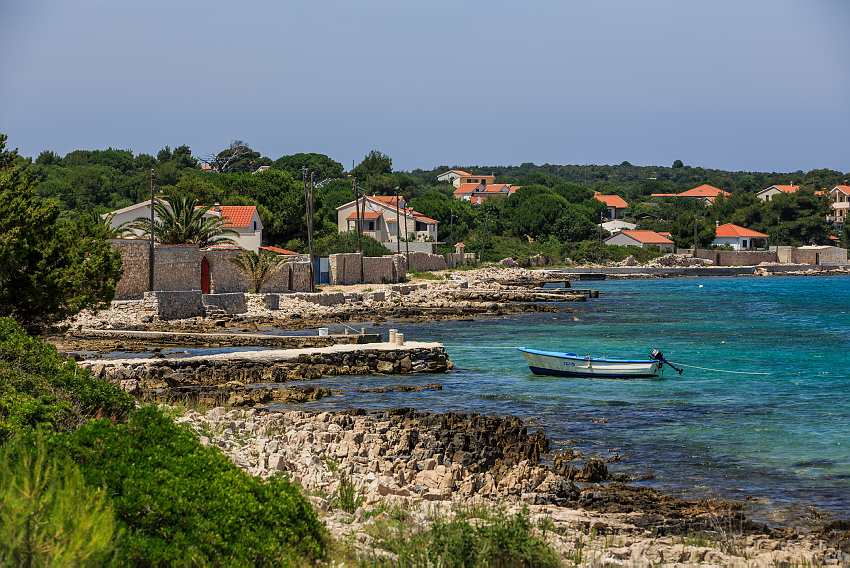 Остров Хорватии Дрвеник-Мали