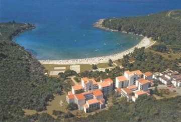 Начался снос черногорской гостиницы Plavi Horizont