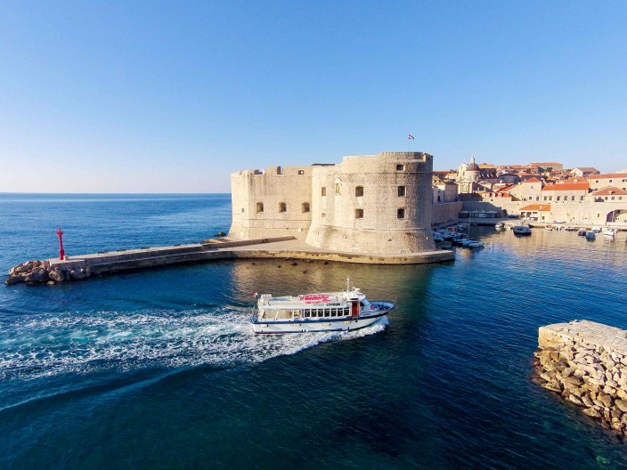 В Дубровнике завершает работу морское такси до острова Локрум