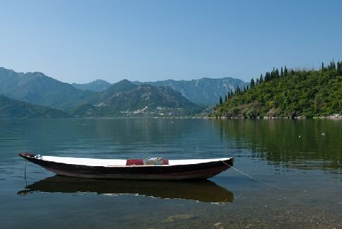 Всемирно известный журнал National Geographic Traveler рекомендует туристам посетить Скадарское озеро Скадарское озеро в Черногории. Фото: katichka.ru