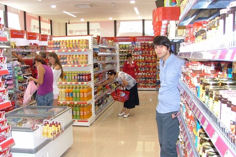 Супермаркет в г. Жабляк. Фото: Vijesti