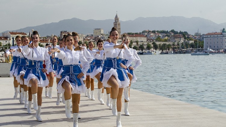 Мажоретки Сплита - обладатели золотых наград национального чемпионата