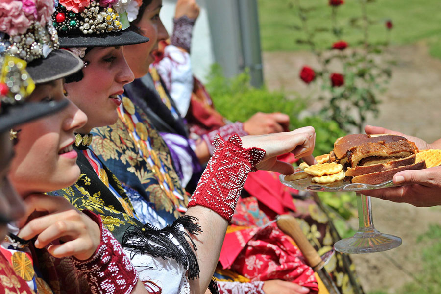 Весеннее шествие Льелье в хорватском селе Горяни